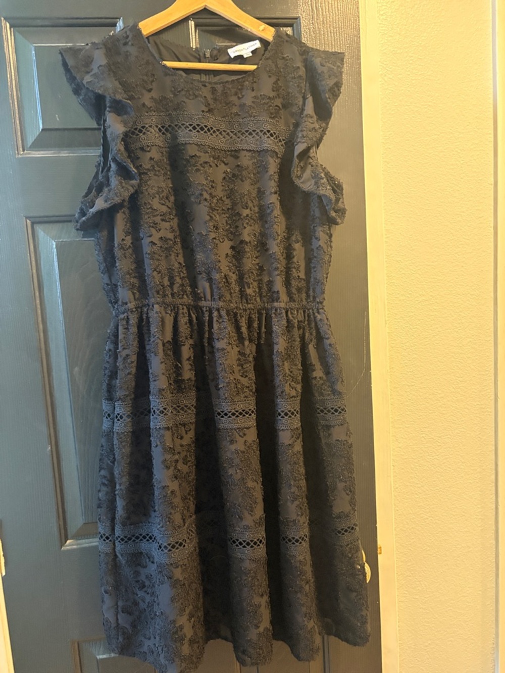 Gibson Latimer Navy Lace Ruffle Sleeve Dress